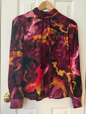 Nine West Abstract Print Mock Neck Blouse | Size XS